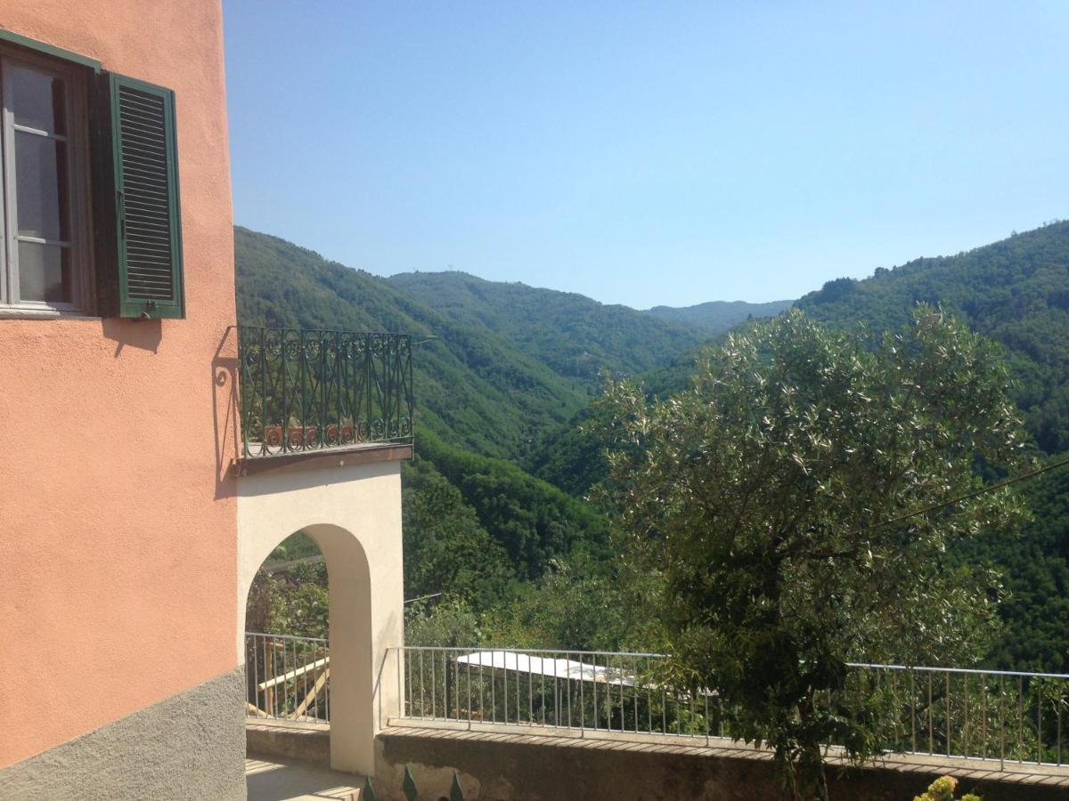 Villa Piscina Con Vista Bagni di Lucca Exterior foto