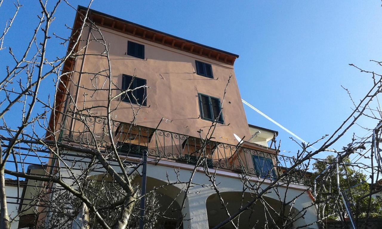 Villa Piscina Con Vista Bagni di Lucca Exterior foto