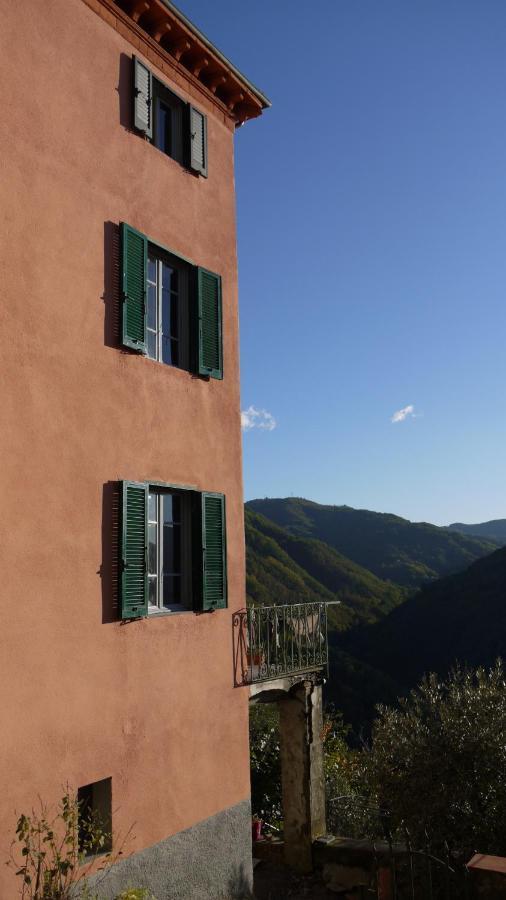 Villa Piscina Con Vista Bagni di Lucca Exterior foto